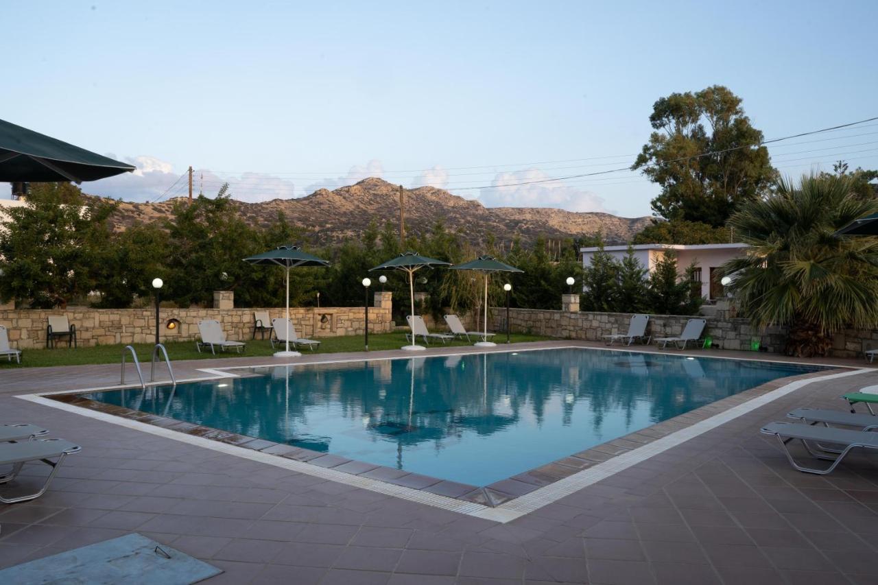 Dimitris Villa Hotel Матала Экстерьер фото